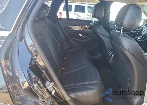 2016 Mercedes-Benz Glc 300 from USA, damaged, VIN WDC0G4JB6GF085298